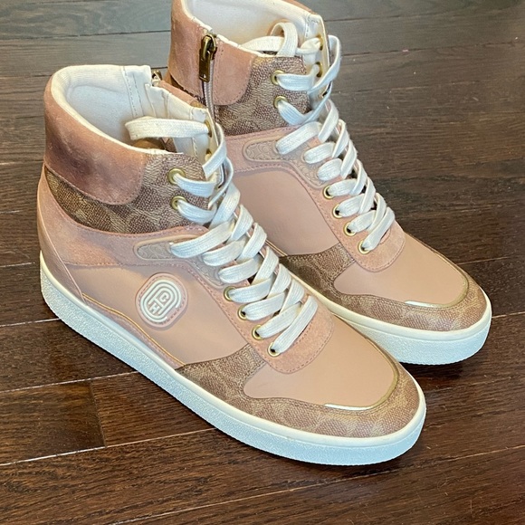 Coach C220 CC Sz 6 Leather High-Top Sneakers Like New - Picture 2 of 10